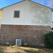 Corner-of-Brockie-and-Black-watch-House-Wash-Virginia-Beach 0